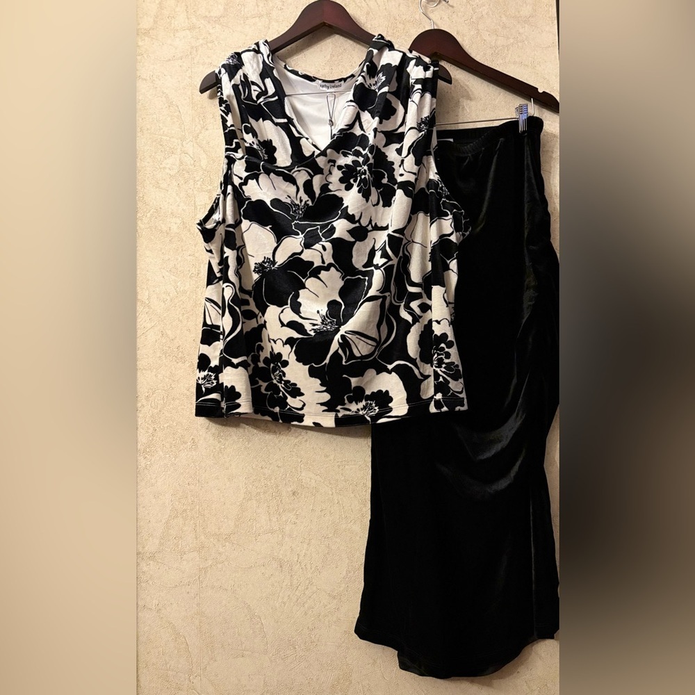 Kathy Ireland Floral Black and White Skirt Set
